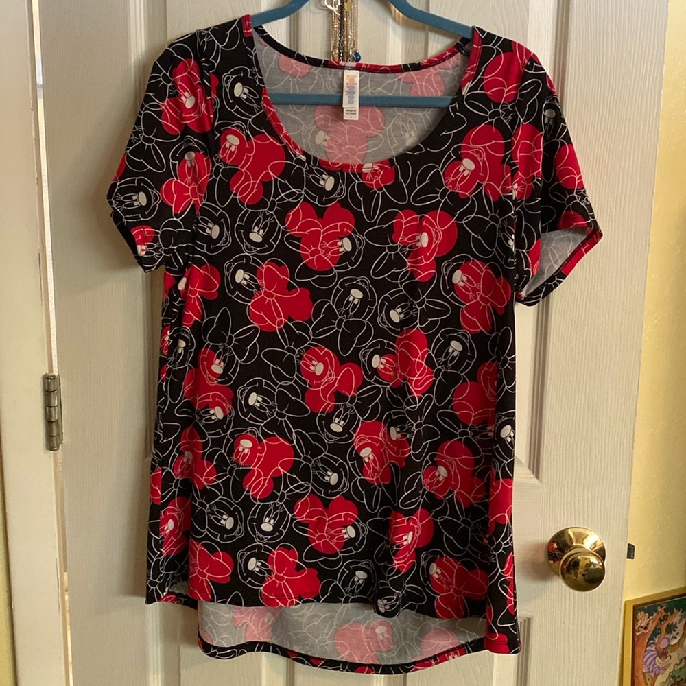 Brand New Lularoe Classic T size large with Minnie Mouse